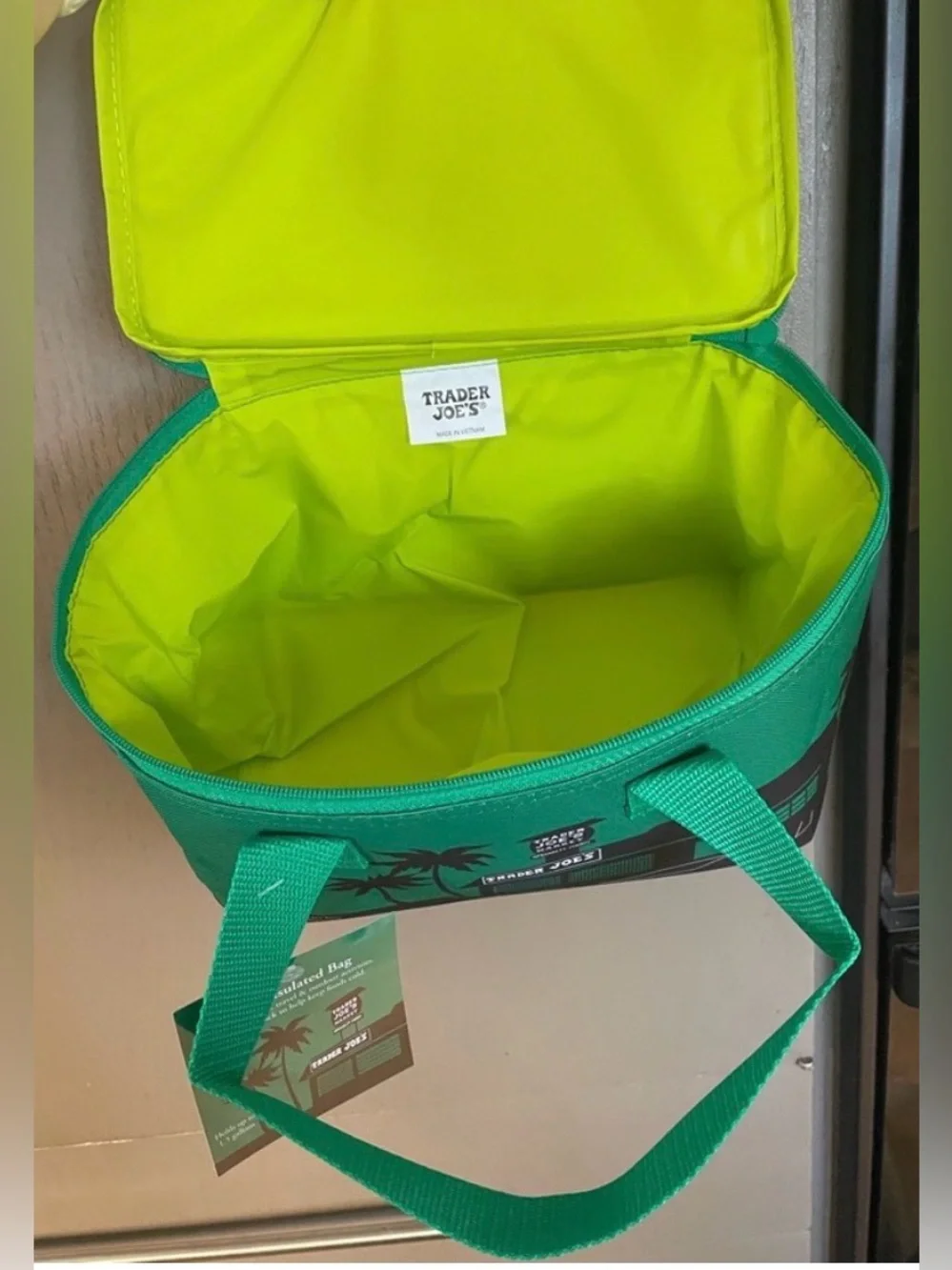 🌺NWT Trader Joe's Green w/Lime Insulated Mini Tote Bag - Holiday 2025